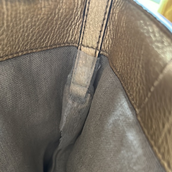 Michael Kors Tote BEAUTIFUL The quality is impeccable. Never carried. BNWOT - Picture 5 of 6